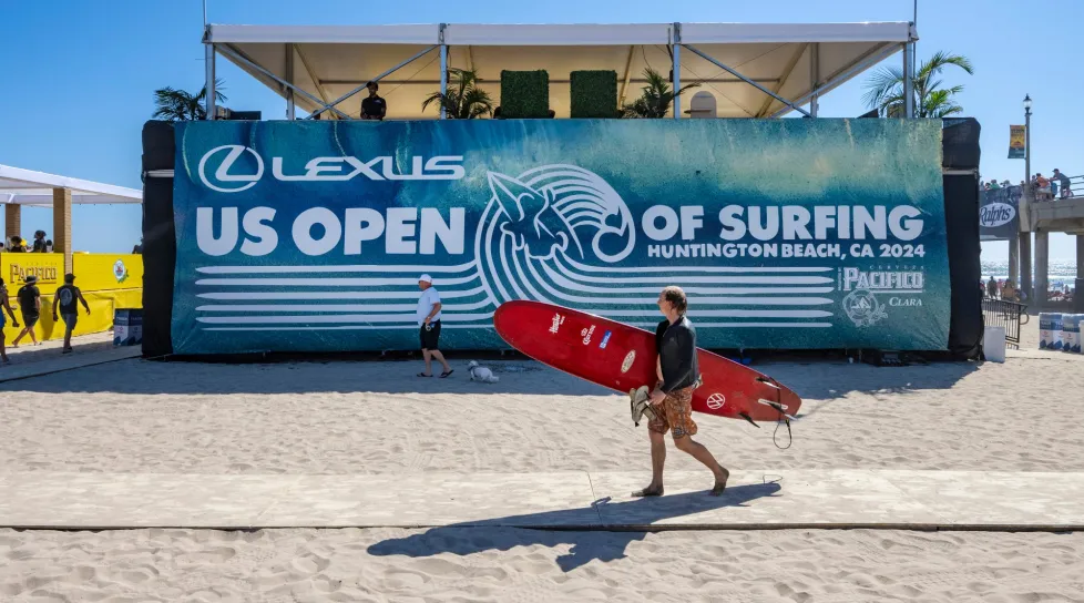 Riding the Waves: A Dive into America's Premier Surfing Competitions